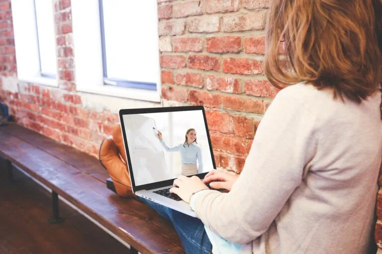 virtual learning, online, learn, remote work, college, study, education, class, teach, laptop, computer, internet, course, live, webinar, presentation, lesson, new normal, e-learning, meeting, technology, remote work, remote work, webinar, webinar, webinar, webinar, webinar, e-learning